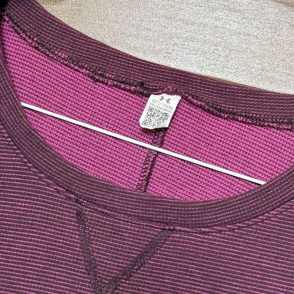 Under Armour Purple Pink Long Sleeve Thermal UA Top Fitted Waffle Weave Size M/L - Picture 4 of 6